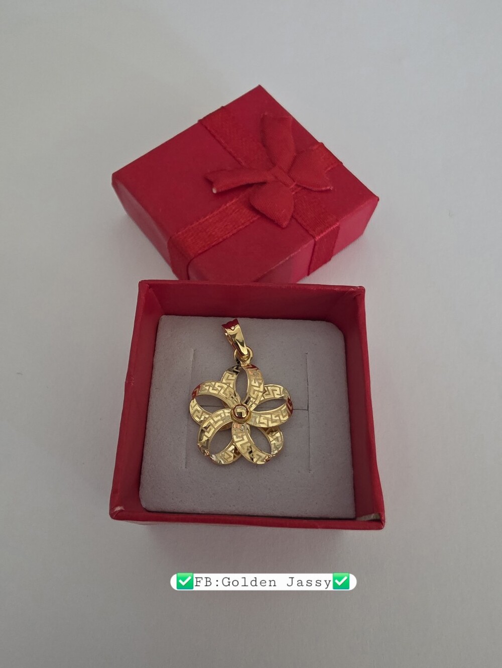 18K Real Gold Flower Pendant
